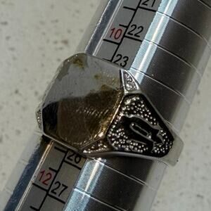 Men's sterling silver signet ring with a textured, hexagonal face Size 11